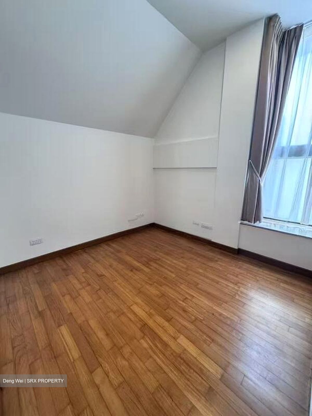 Lornie Road (D11), Terrace #604990791